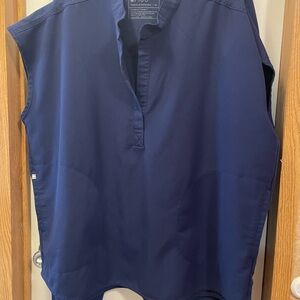 Figs Navy Sleeveless Scrub Top and pants. Top is XL. Pants are XL petite length.